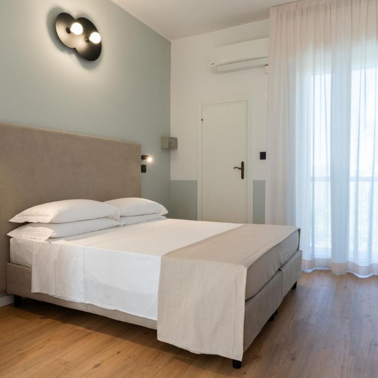 Hotel Haway - Smart Design Double Room with Balcony - 1