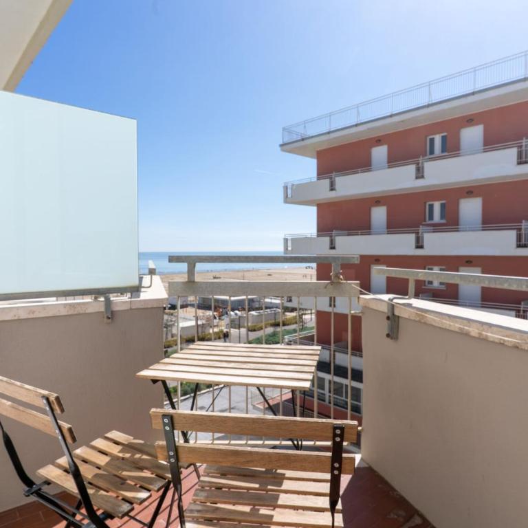 Hotel Haway - Smart Design Double Room with Balcony - 11