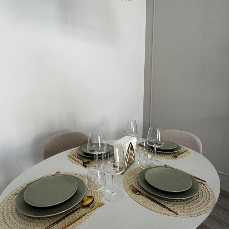 Riviera Living - Stylish 1BR Apartment - 4min walking from Monaco - One-Bedroom Apartment - 11