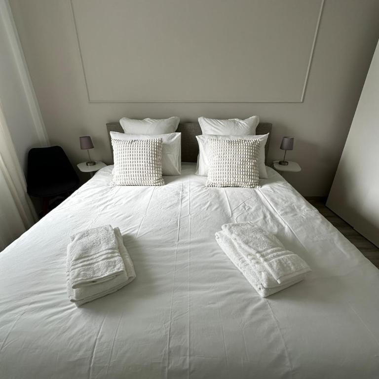Riviera Living - Stylish 1BR Apartment - 4min walking from Monaco - One-Bedroom Apartment - 24
