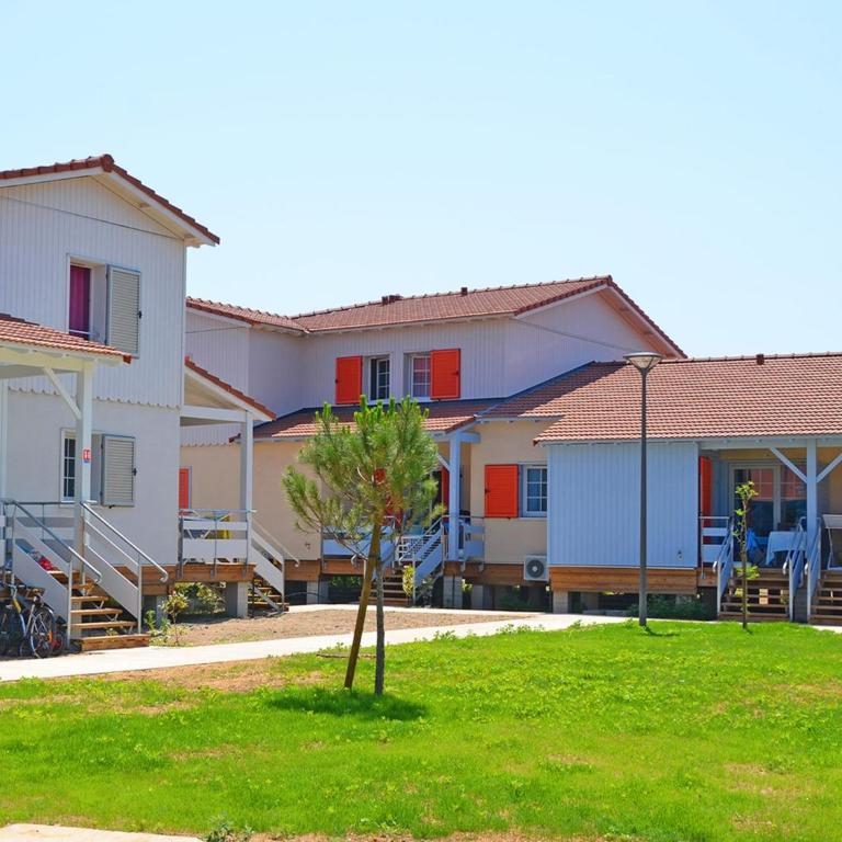 Coastal Cabin for 6 in Marseillan - Maison de Vacances 1 Chambre - 7