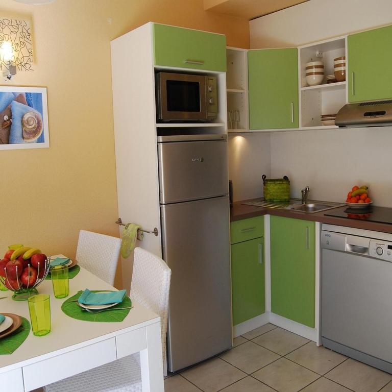 Sunlit Duplex Maisonette near the Beach - Ferienhaus mit 2 Schlafzimmern - 12