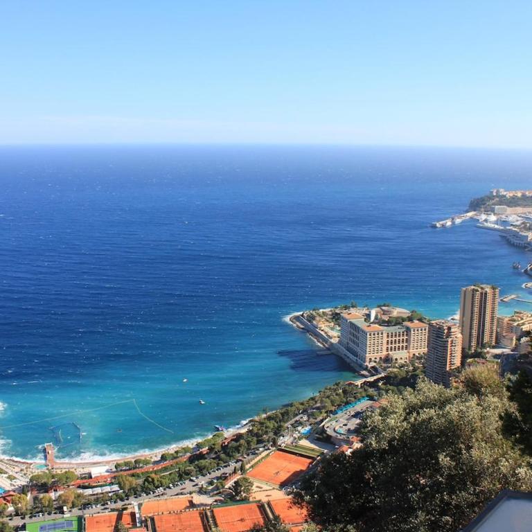 Vue mer Plage à pied Piscine 6 pers Proche Monaco et Italie - Appartement 2 Chambres - 17