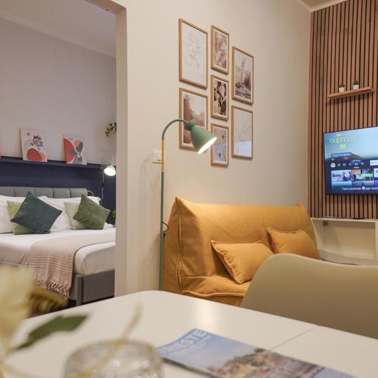 Avenue Home Rooms & Apartments - One-Bedroom Apartment - 1