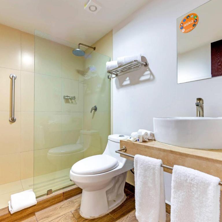 Sleep Inn Mazatlan - Queen Room - Non-Smoking - 1