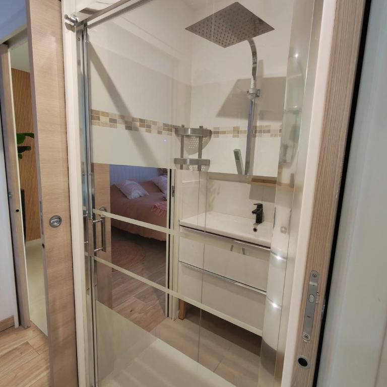 Oasis de Détente à proximité des Plages de Sanary et Bandol - Apartment mit 3 Schlafzimmern - 22