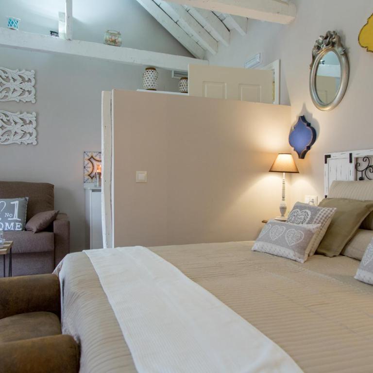Apartamentos Luna Suites Palacio Almagra - Studio - 2