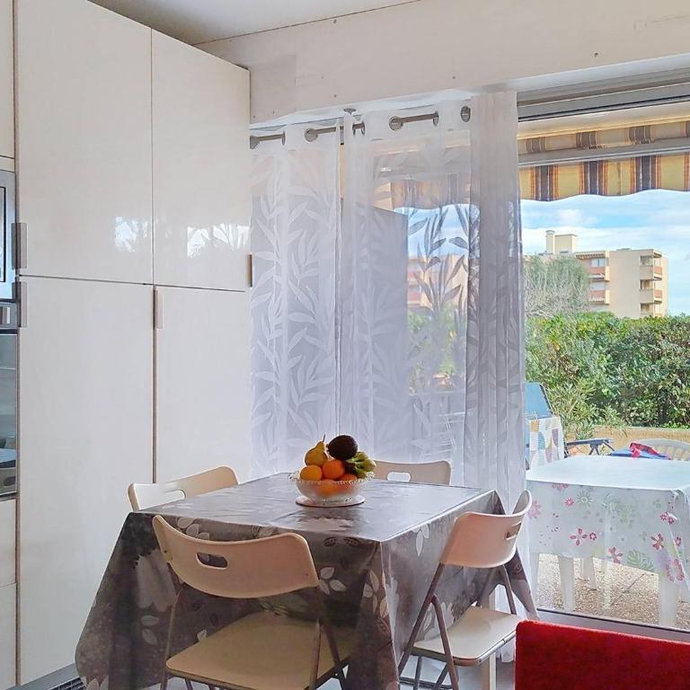 Studio lumineux avec terrasse 15m², parking, La Favière - FR-1-610-126 - Studio - 1
