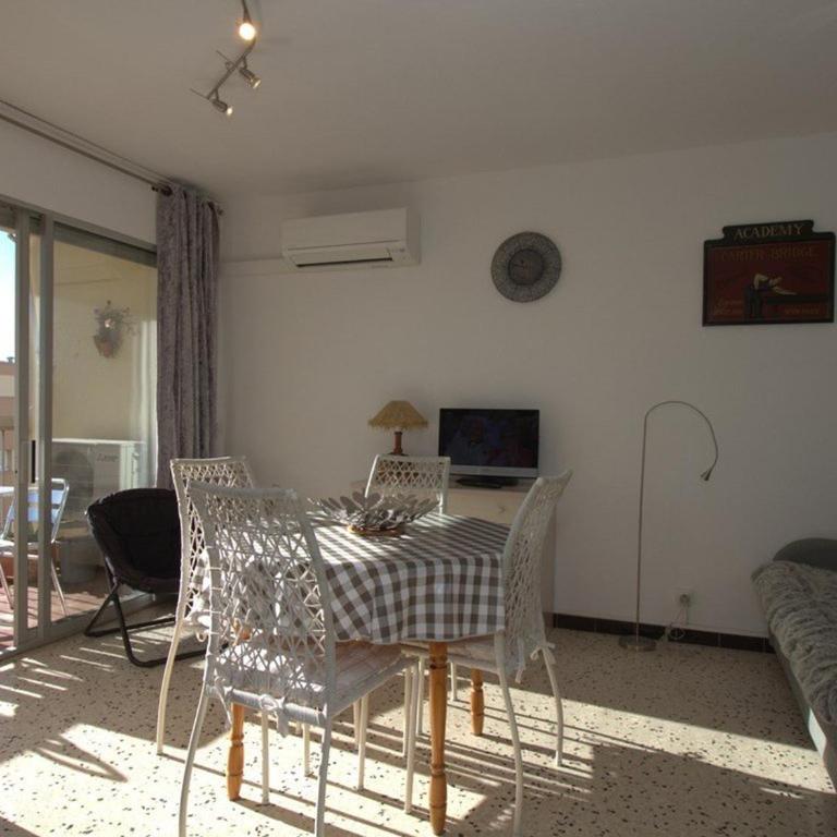 Appartement avec parking - superbe vue étang - FR-1-553-339 - Apartment - 1