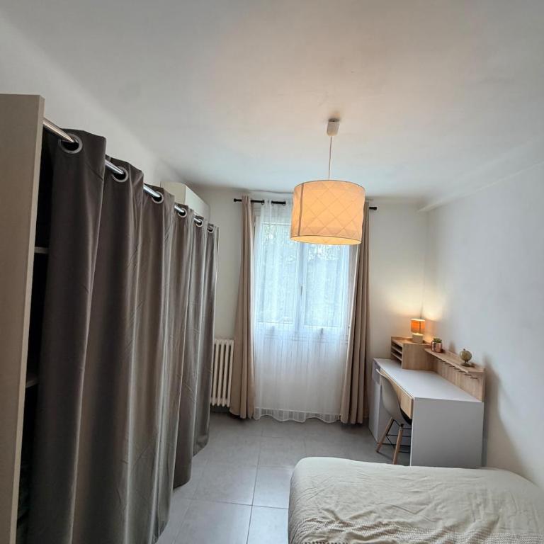 Marseille T3 SUD Plages et vélodrome Clim parking 6 personnes lit bébé possible - Appartement - 7