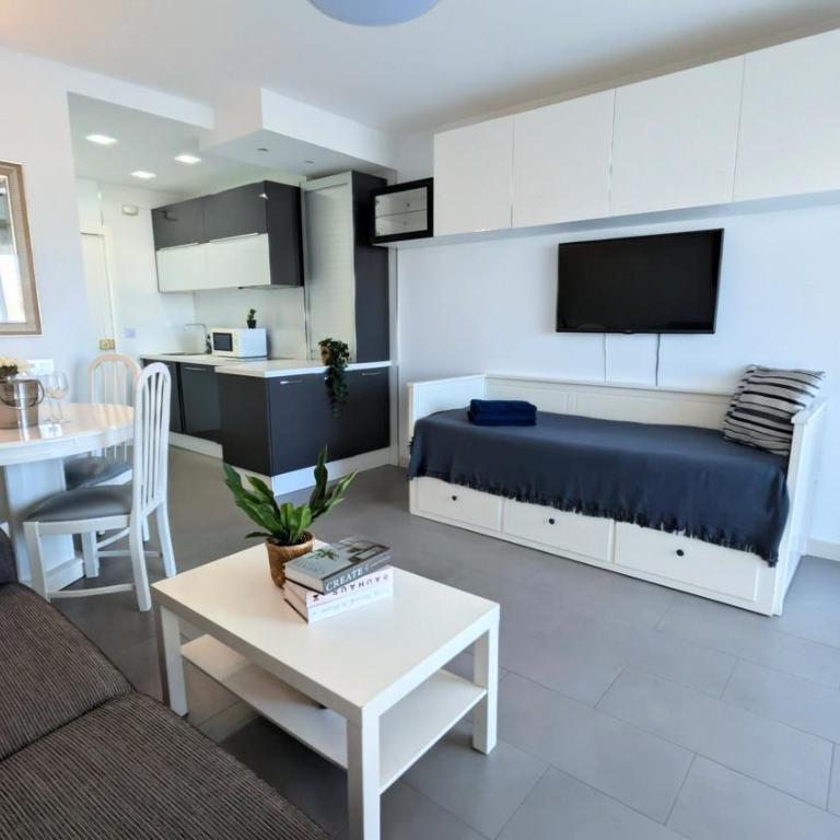 Diamante Home in Spain - BenalBeach Apartments - Studio with Balcony - BenalBeach 320 - 1