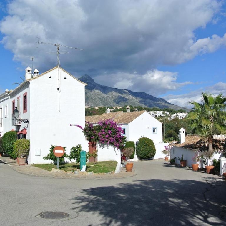 Townhouse in Nueva Andalucia - Apartamento de 1 dormitorio - 14