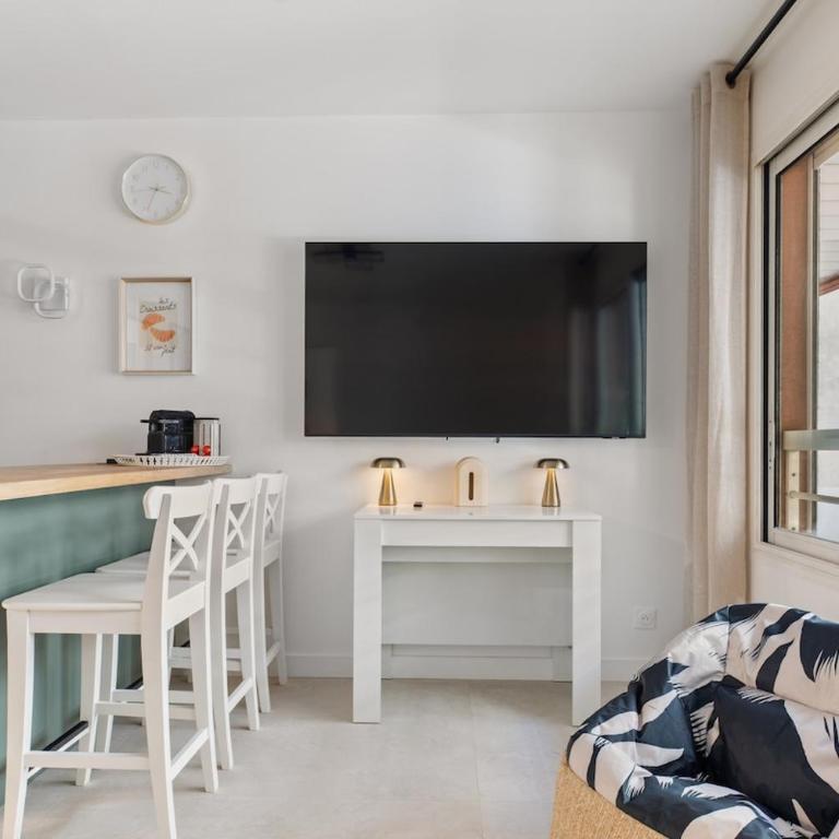 2 Pièces Juan-les-Pins Piscine Rooftop à 2 min des Plages - Appartement 1 Chambre - 2