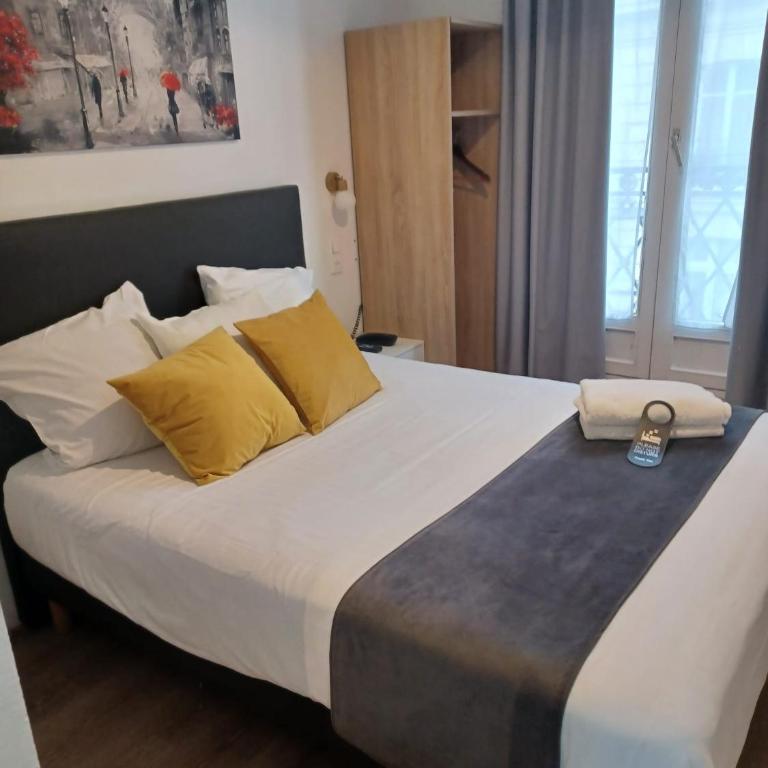 Hôtel de Bordeaux - Standard Double Room with Shower - 7
