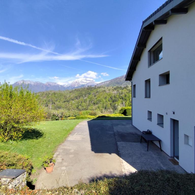 Large 2 Bedroom apartment with lake view & garden - Appartement 2 Chambres - 22