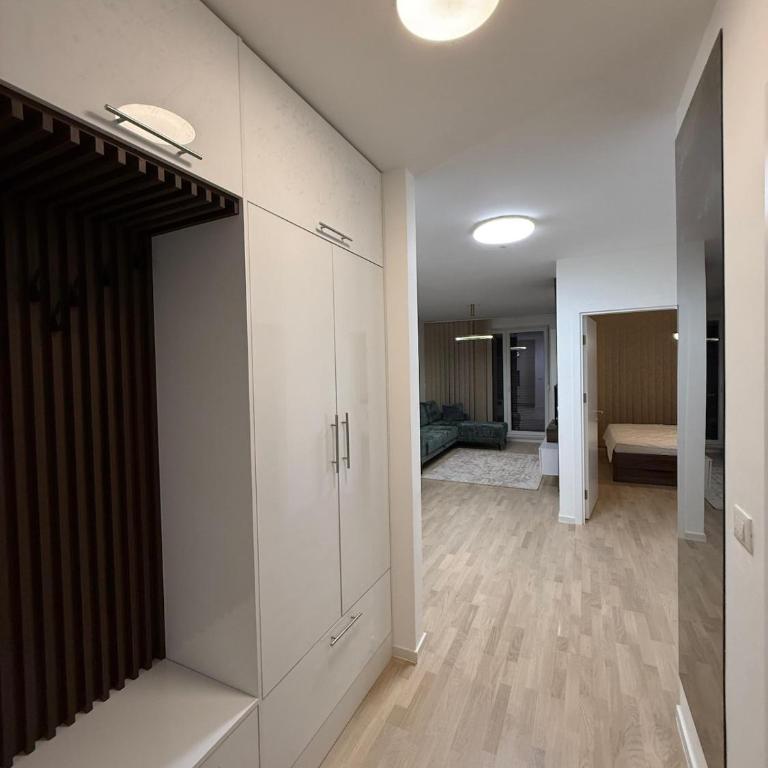5-Min Walk to Airport Brand New & Modern Apartment - Apartman sa 1 Spavaćom Sobom - 3