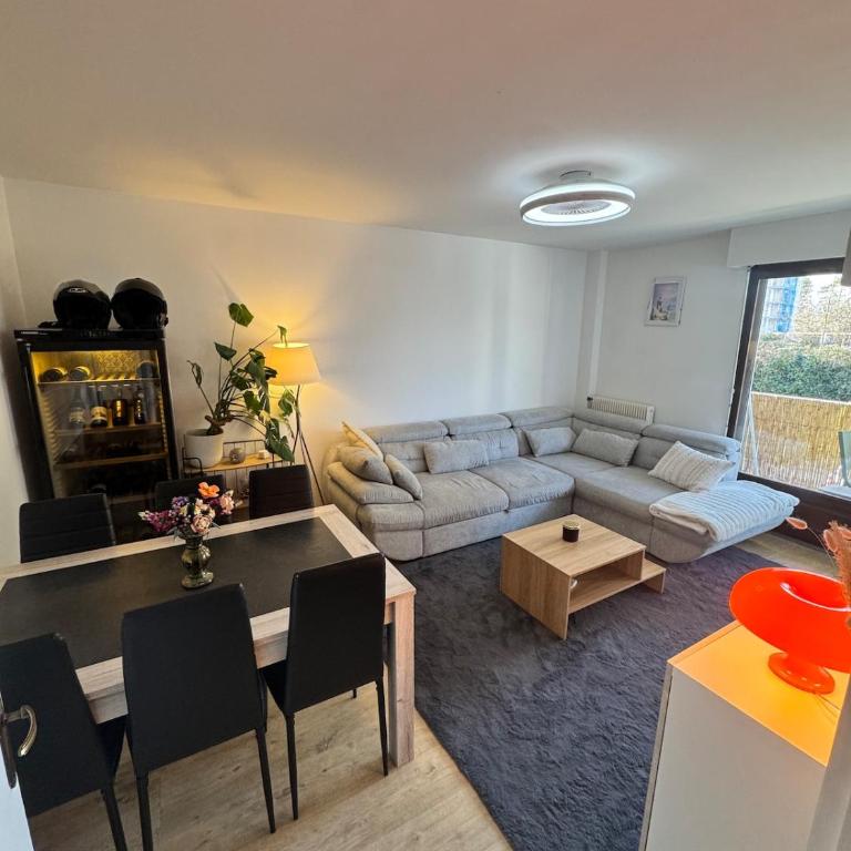 T2 Bis parking privé 5 minutes de la ville 15 min du lac - Apartment mit 1 Schlafzimmer - 1
