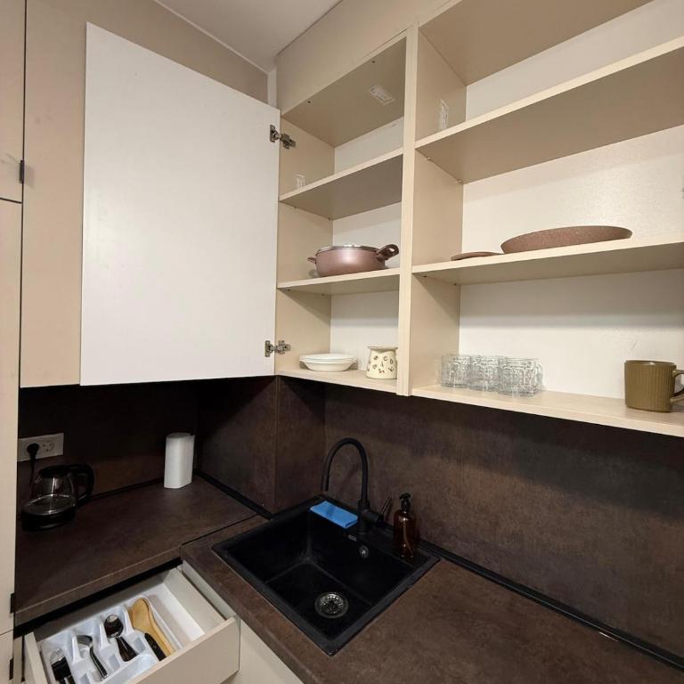 5-Min Walk to Airport Brand New & Modern Apartment - Apartman sa 1 Spavaćom Sobom - 7