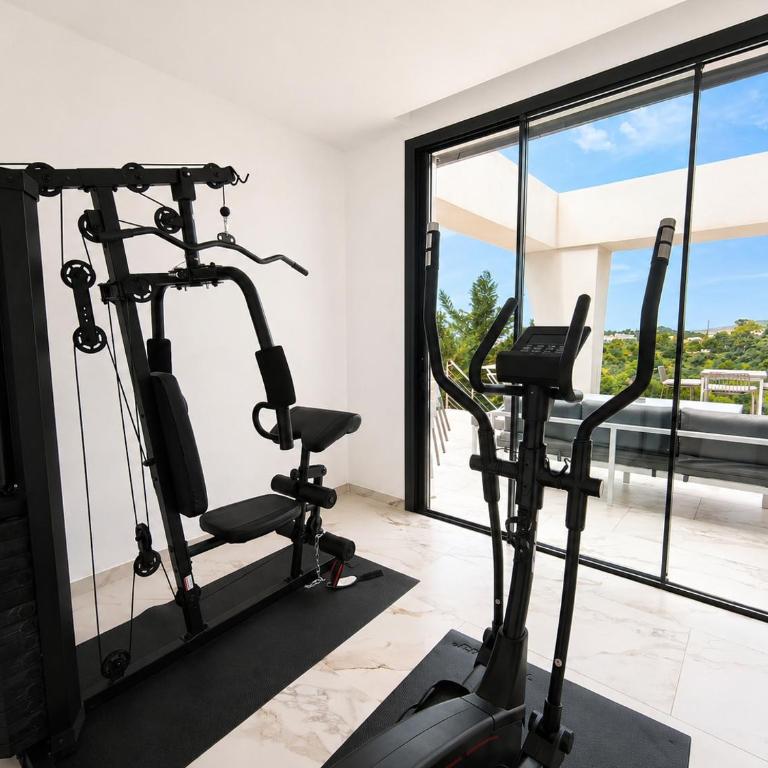 Villas Pinares - Sea,City,Mountain Views, Gym SaltPool BBQ - Beach 2km, City 5km - Villa with Sea View - 2