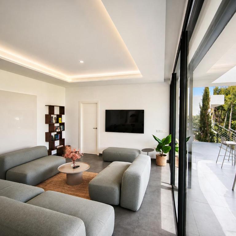 Villas Pinares - Sea,City,Mountain Views, Gym SaltPool BBQ - Beach 2km, City 5km - Villa with Sea View - 18
