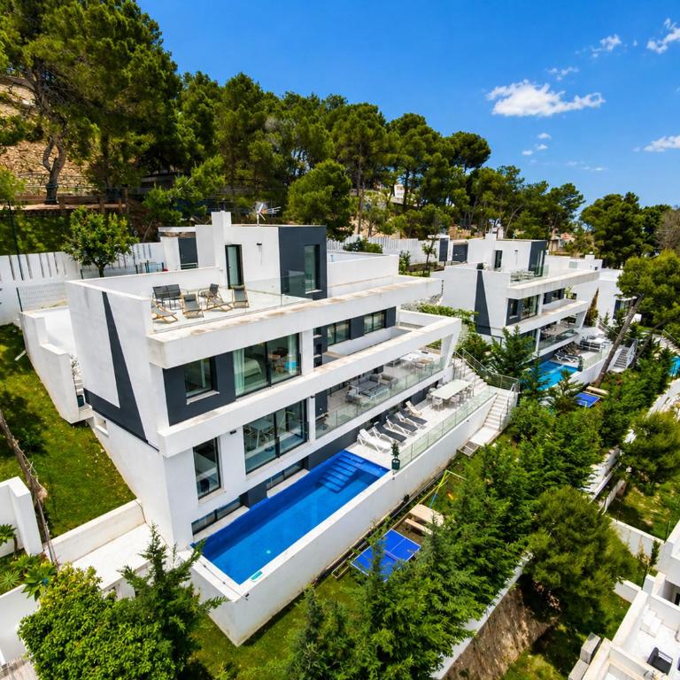 Villas Pinares - Sea,City,Mountain Views, Gym SaltPool BBQ - Beach 2km, City 5km - Villa with Sea View - 16