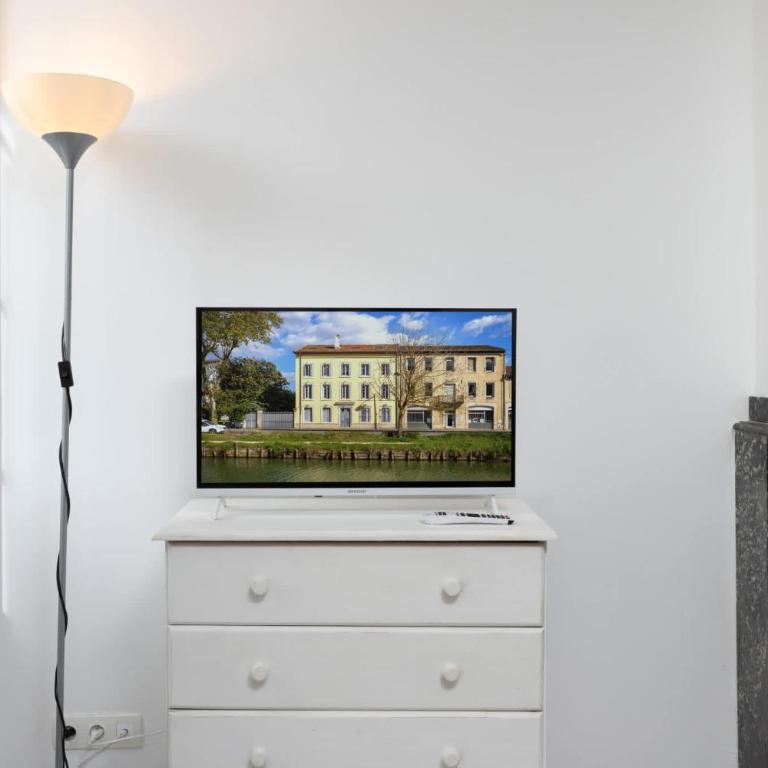 T2 lumineux vue canal & proche Cité Carcassonne - Apartment - 14