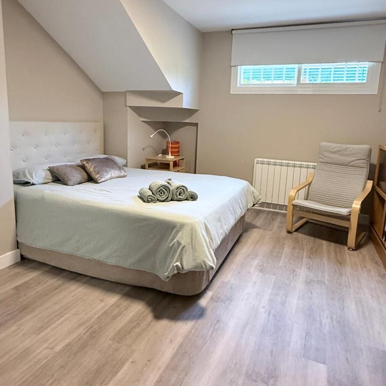 IFEMA 5 minutes Airport 10 Private room with bathroom independent entrance - Double Room with Private Bathroom - 1