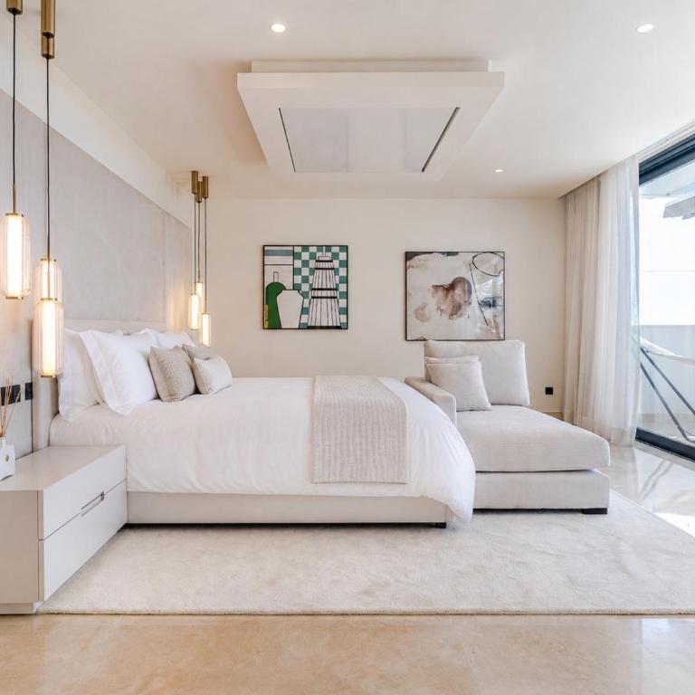 Luxury Retreat with Pool, Jacuzzi, Cinema & Gym - Villa Riviera - Villa Deluxe - 11