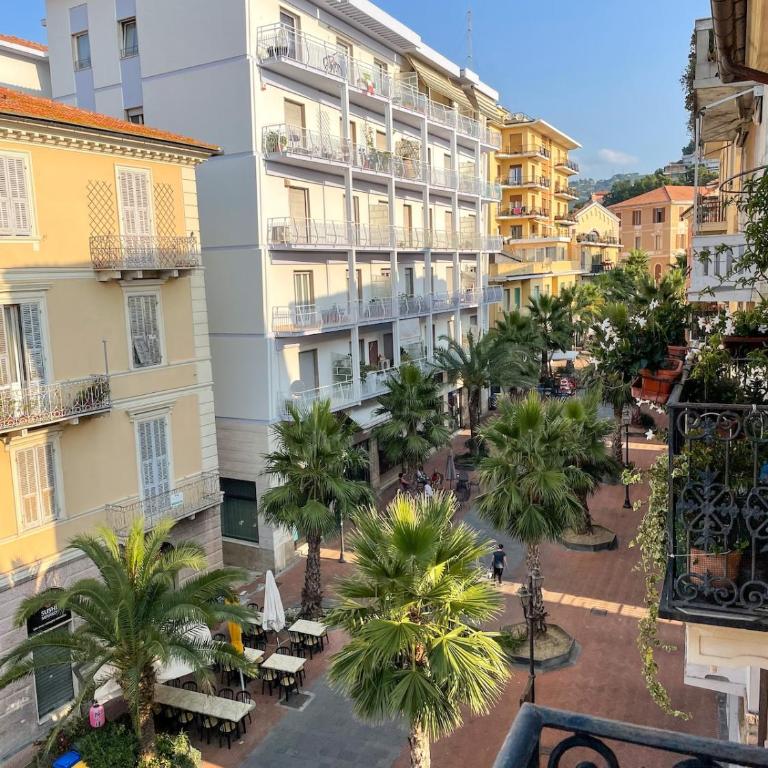 Lovely 3-bedroom apartment in Imperia - Appartamento con Vista e Balcone - 2