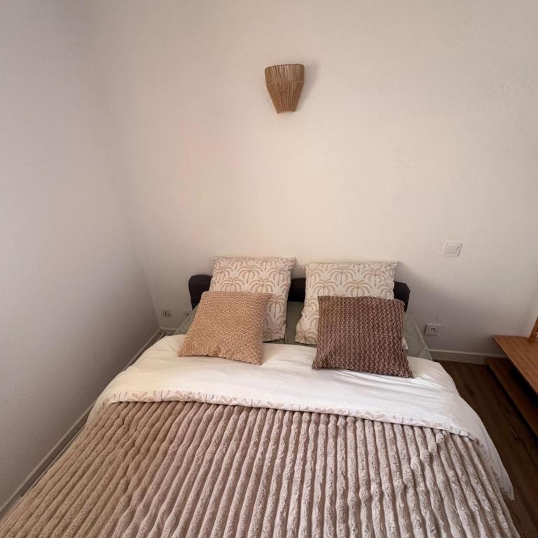 Appartement Canet en Roussillon, piscine, terrain tennis, balcon, plancha, 4 couchage - Appartement 2 Chambres - 3