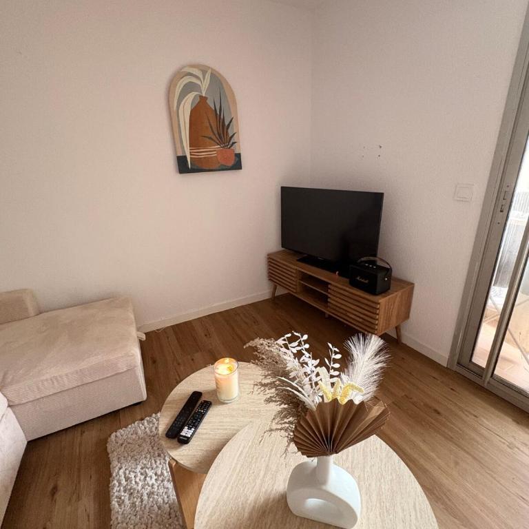Appartement Canet en Roussillon, piscine, terrain tennis, balcon, plancha, 4 couchage - Appartement 2 Chambres - 10