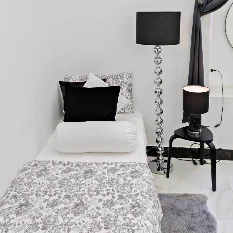 Ferdinando's Home - One-Bedroom Apartment - 8