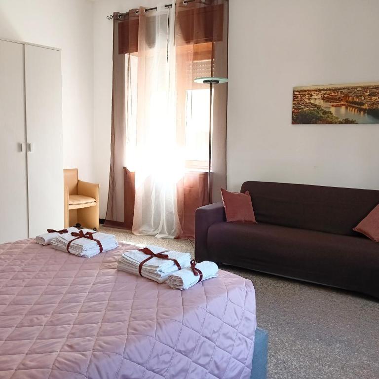 Cattaneo 19 Rooms - Camera Matrimoniale/Doppia con Letti Singoli con Bagno Privato Esterno - 4