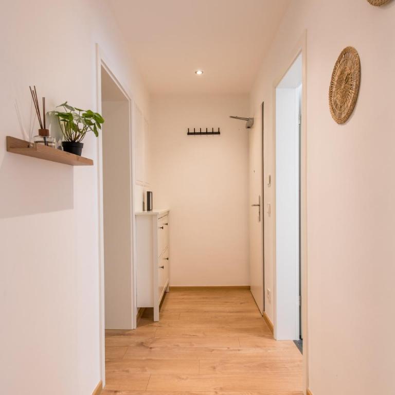 Stilvolle Wohnung mit Balkon- Wenige Gehminuten von der Altstadt - Apartment mit 2 Schlafzimmern - 14