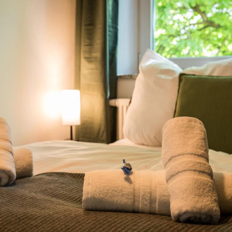 Stilvolle Wohnung mit Balkon- Wenige Gehminuten von der Altstadt - Apartment mit 2 Schlafzimmern - 16
