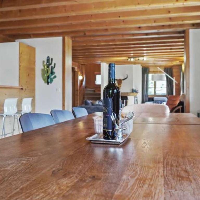 Chalet Bliss with Spectacular Views - Apartment - 12