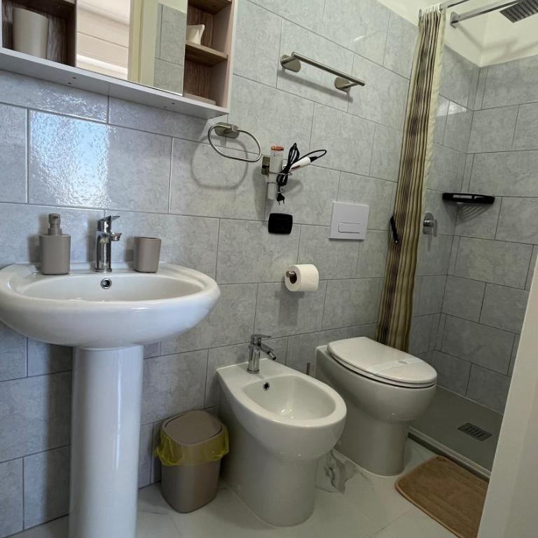 Miki rooms Lecce - Camera Matrimoniale con Bagno Privato - 6
