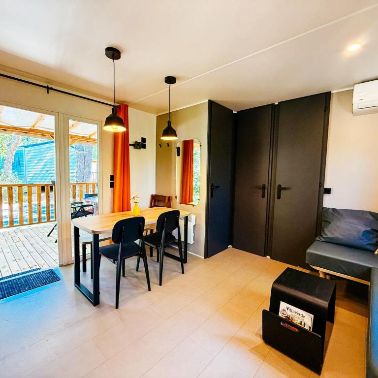 3 bedroom Chalets Camping Leï Suves - JoyCasa - Chalet 3 Chambres - 2