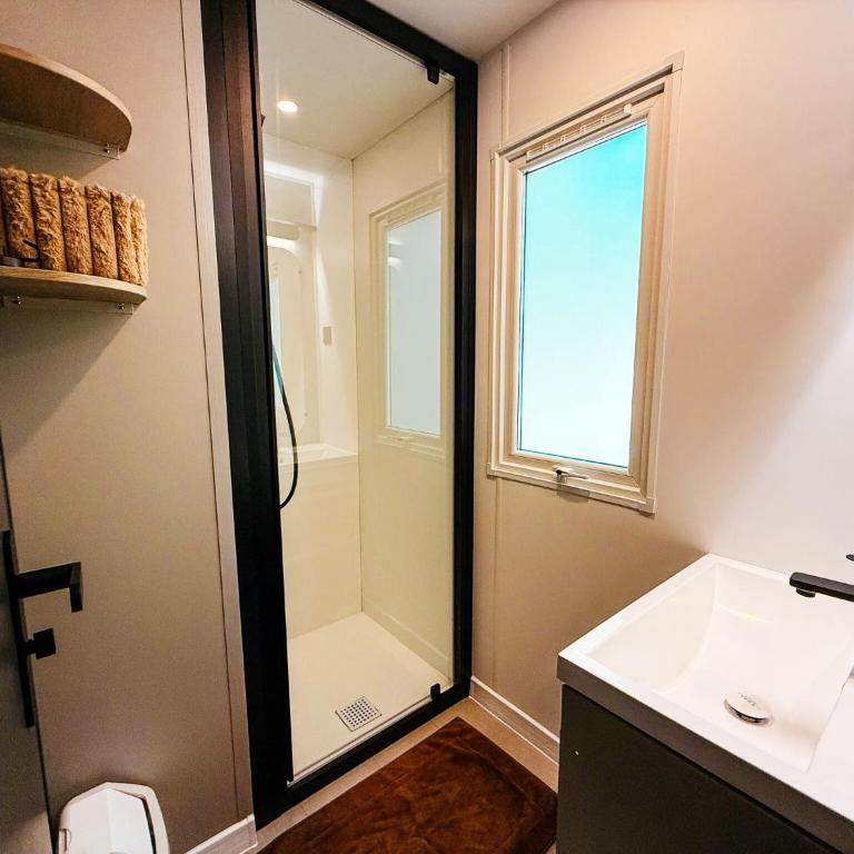 3 bedroom Chalets Camping Leï Suves - JoyCasa - Chalet 3 Chambres - 6