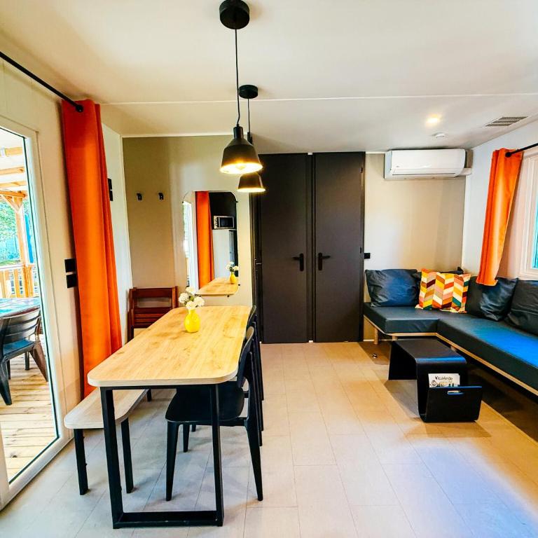 3 bedroom Chalets Camping Leï Suves - JoyCasa - Chalet 3 Chambres - 3