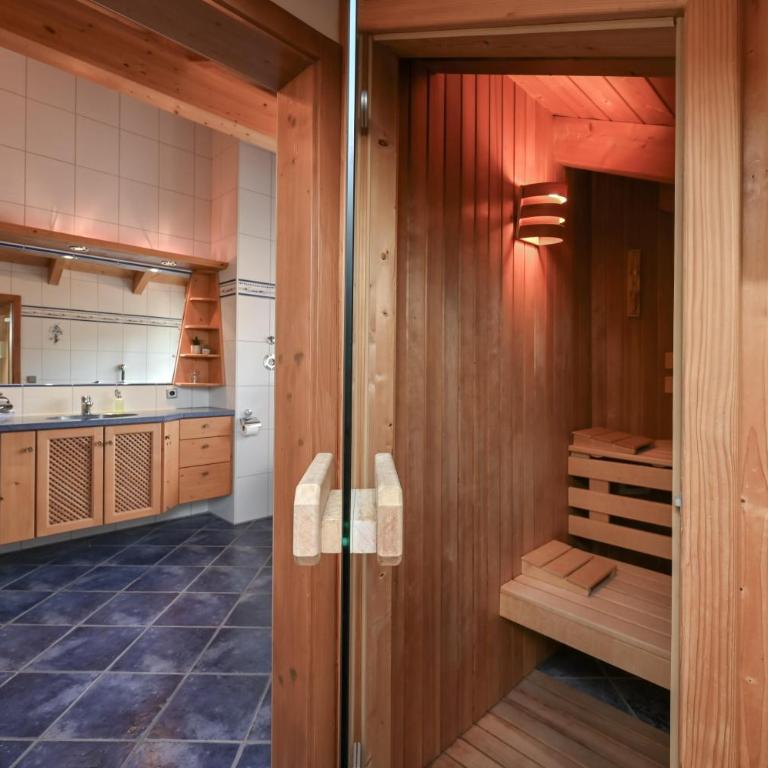 Ferienwohnung Edelweiß mit Sommer- Bergbahn unlimited kostenlos - Appartamento Superior con Sauna - 6