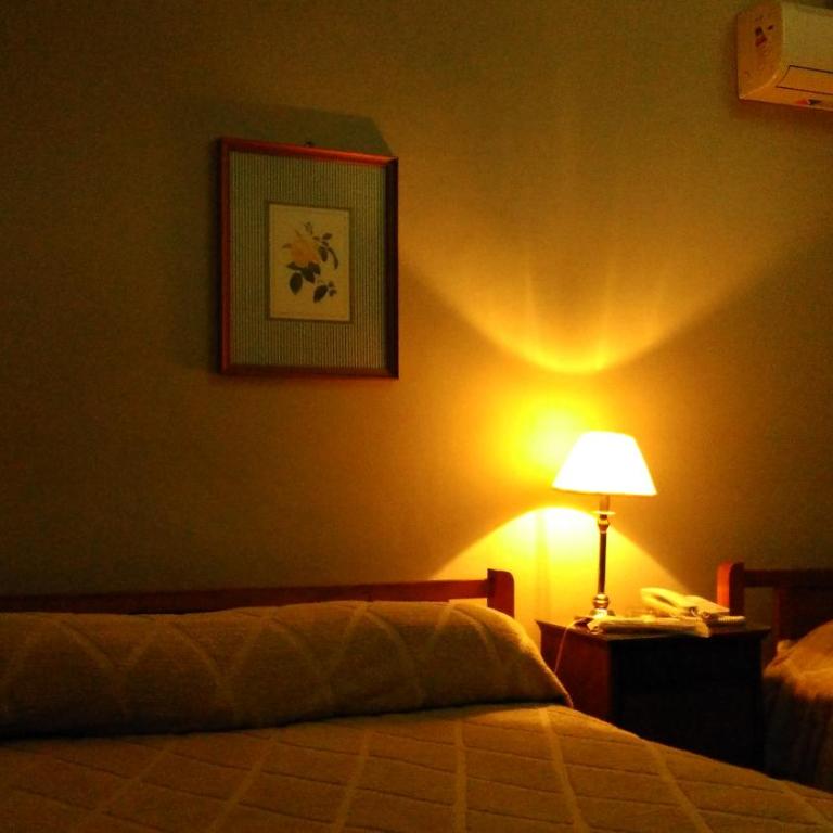 Hotel Ro Che Hil Tandil - Habitación Triple Estándar - 10