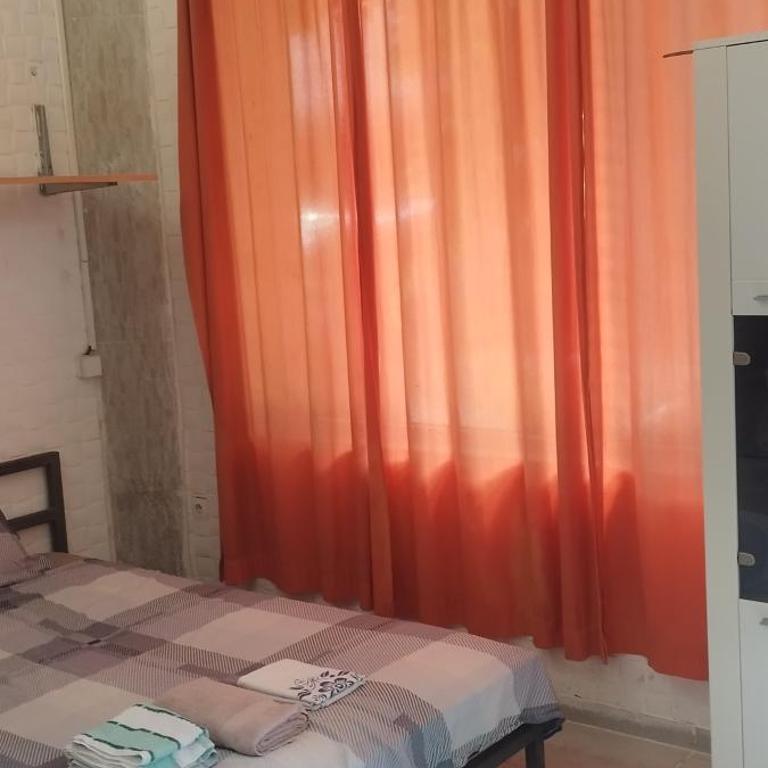 Small Apartment private bathroom ,strong internet - Apartment - 15