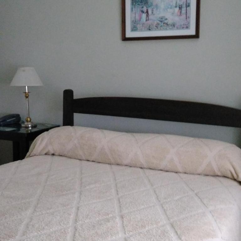 Hotel Ro Che Hil Tandil - Habitación Triple Estándar - 8