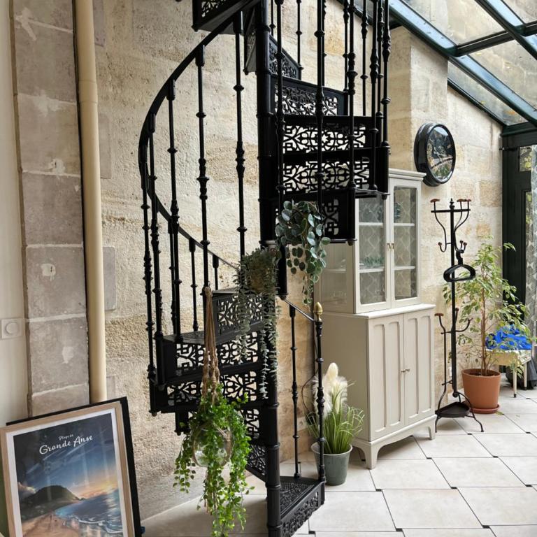 Aquitain Home - Studios & Appartements tout confort Bordeaux Gare St Jean - Appartement en Duplex - 4