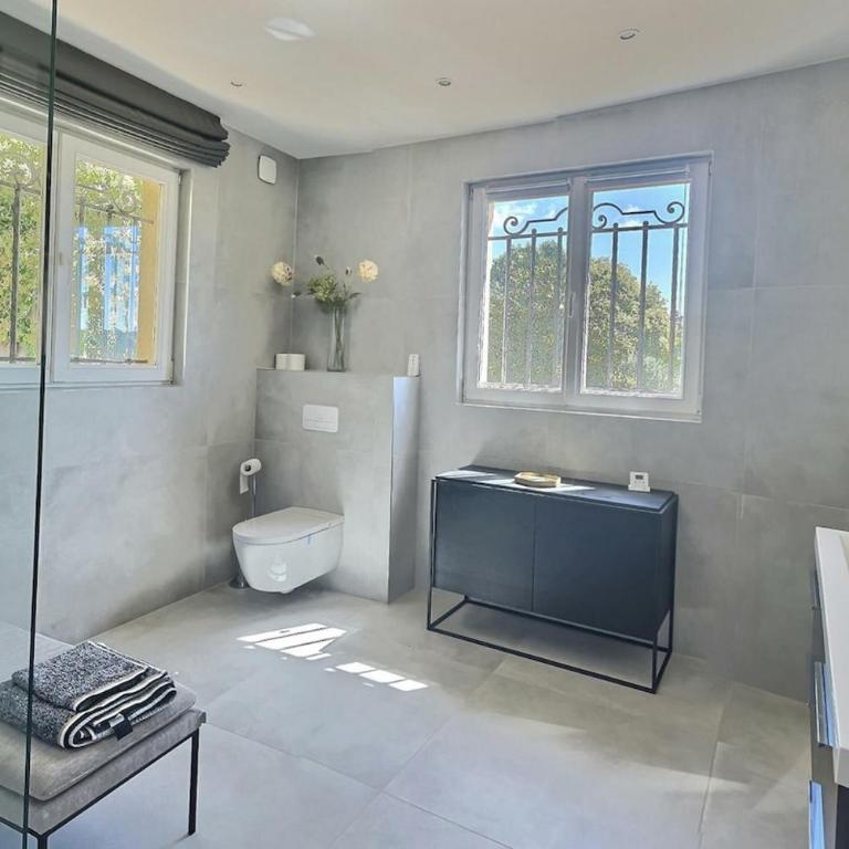 FRGK Pibonson Luxury Villa 7 Suites, Infinity Pool, Spa & Gym Near Cannes - Villa avec Piscine Privée - 41