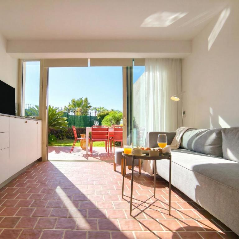 Villa Elisea - Apartment with Garden View - 17