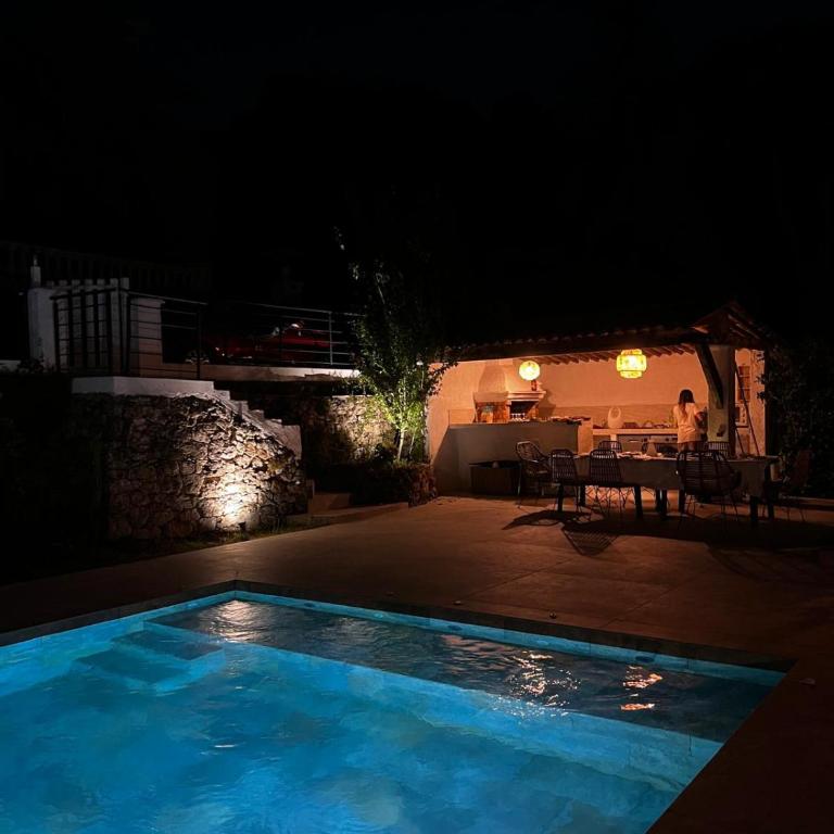 Bas de villa indépendant prestations haut de gamme - Maison 2 Chambres - 16