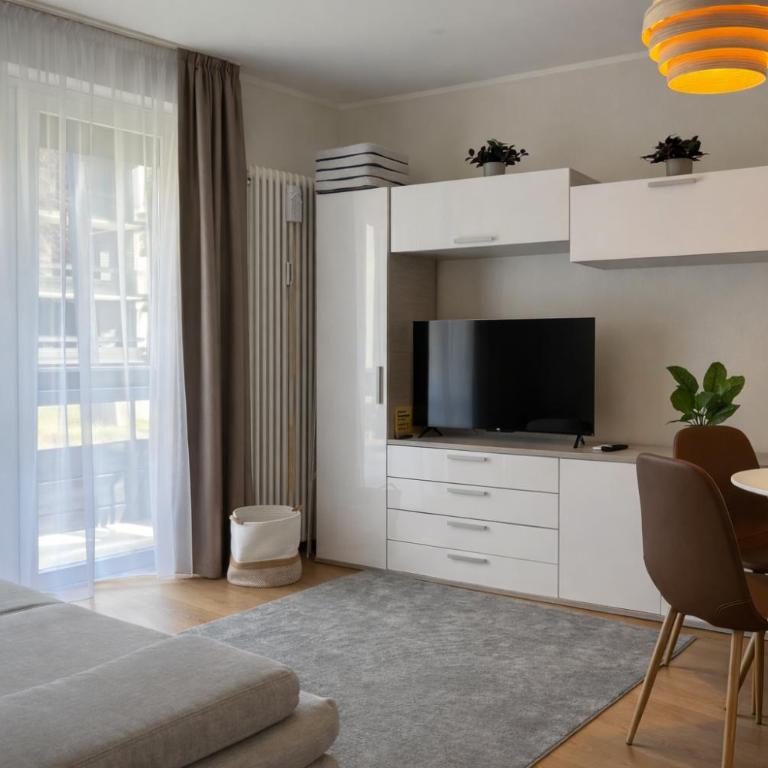 NIVO Apartment surrounded by gardens and on the ski slope - Apartment mit 1 Schlafzimmer - 2