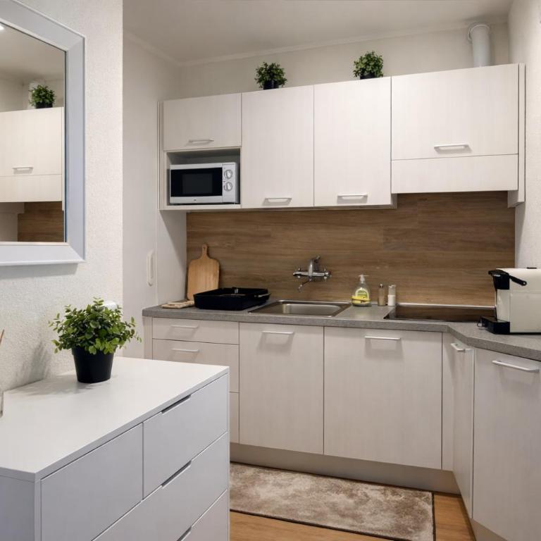 NIVO Apartment surrounded by gardens and on the ski slope - Apartment mit 1 Schlafzimmer - 8